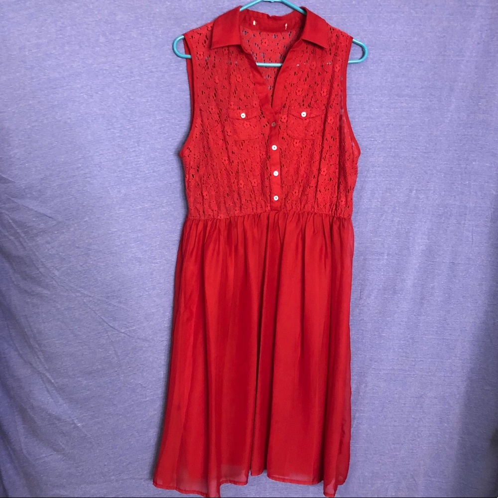 Red button up lace bodice dress w slip, size 16